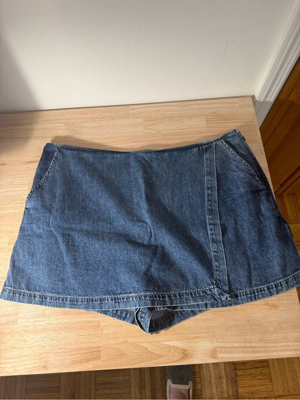GAP blue jean skort